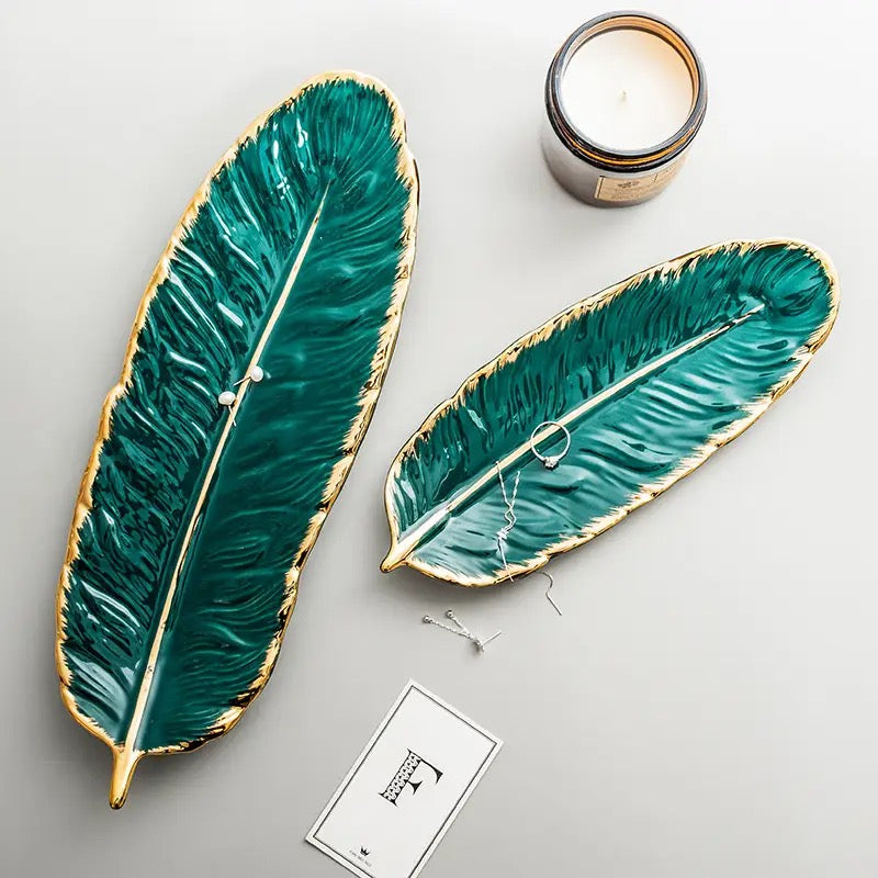 Feather Elegance Plate