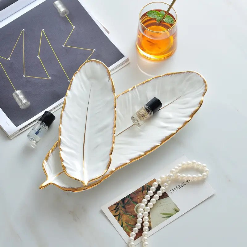 Feather Elegance Plate