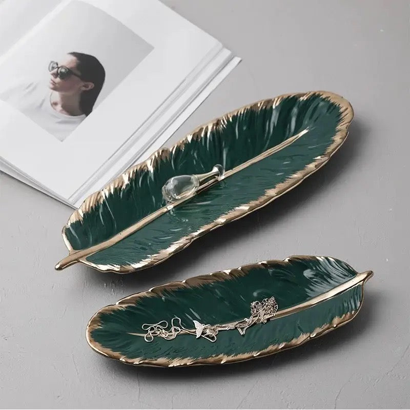 Feather Elegance Plate