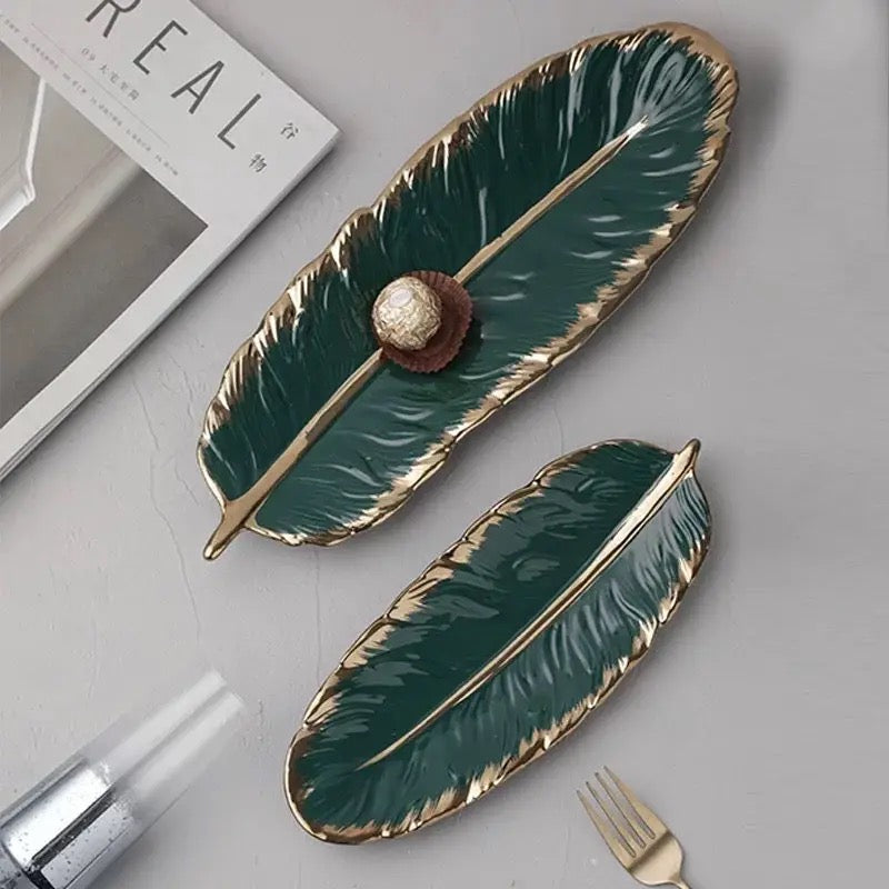 Feather Elegance Plate