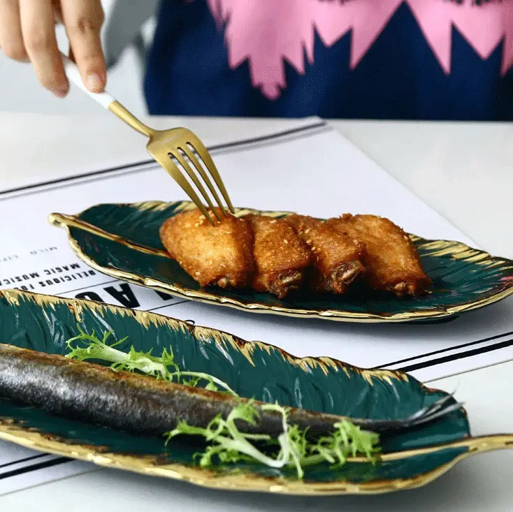 Feather Elegance Plate